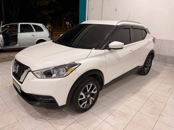 NISSAN KICKS 1.6 16V FLEXSTART S 4P XTRONIC NISSAN KICKS 1.6 16V FLEXSTART S 4P XTRONIC